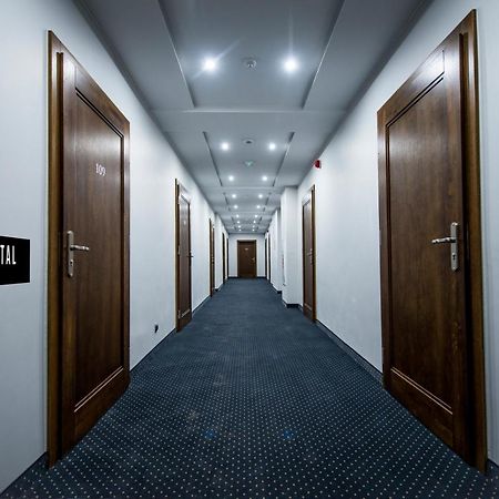 Hotel Crystal Janikowo Eksteriør bilde
