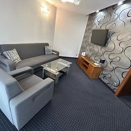 Hotel Crystal Janikowo Eksteriør bilde