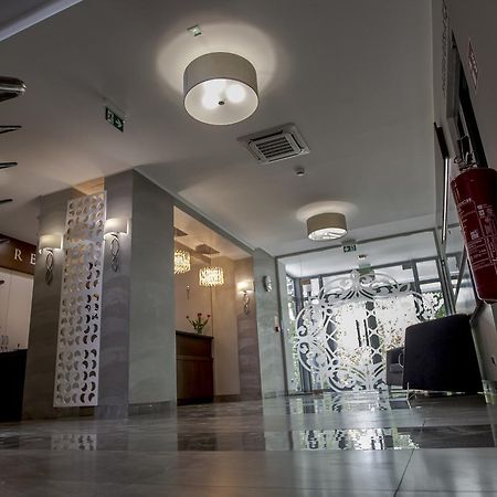 Hotel Crystal Janikowo Eksteriør bilde